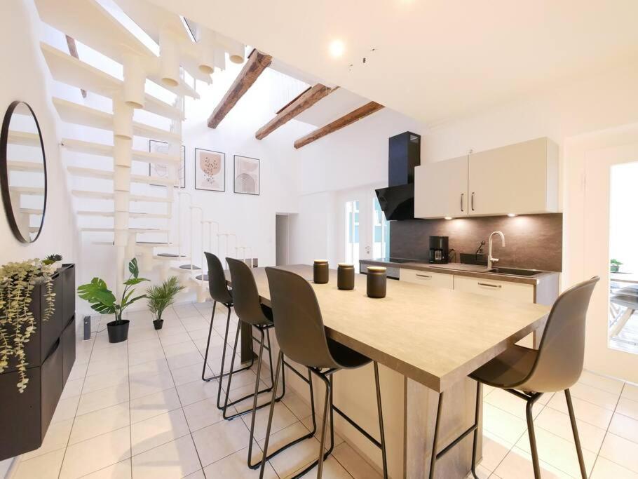 110 M2, Dachterrasse, Kueche, Zentral, Ruhige Lage Apartman Paderborn Kültér fotó